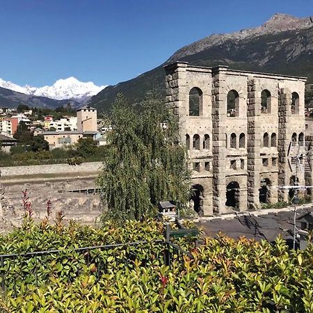Hotel Maison Du Passage Aosta Esterno foto