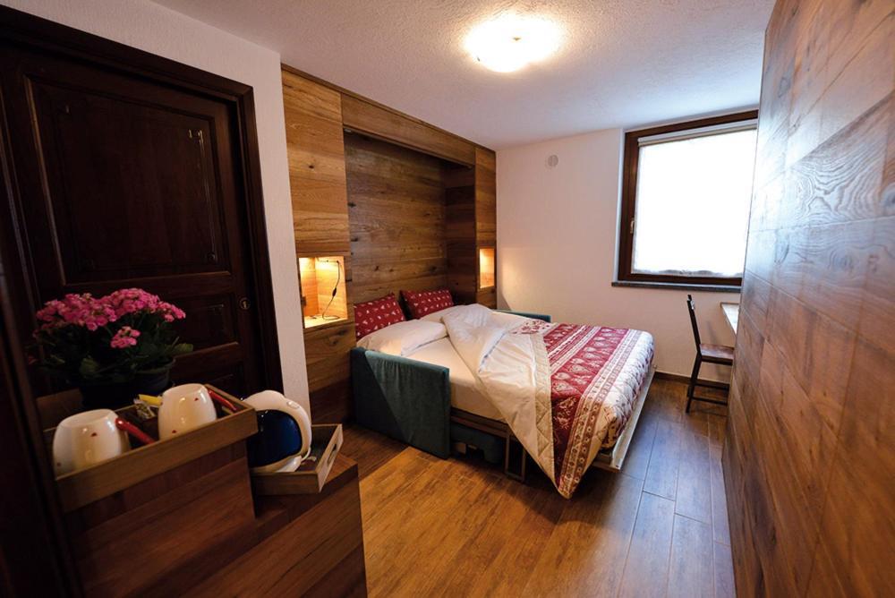 Hotel Maison Du Passage Aosta Esterno foto