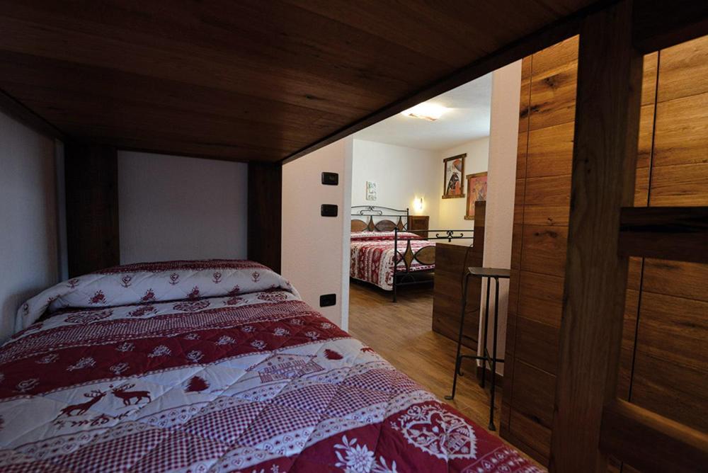 Hotel Maison Du Passage Aosta Esterno foto