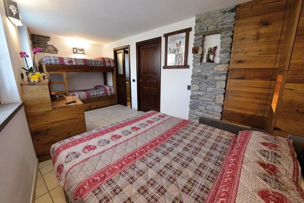 Hotel Maison Du Passage Aosta Esterno foto